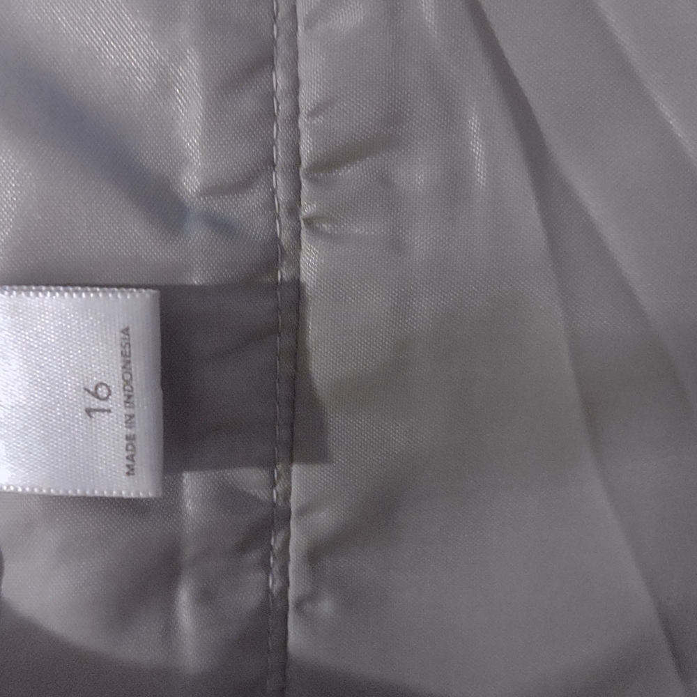 Loft Carmel brown mini skirt size 16 zips up the side for closure - Picture 4 of 5